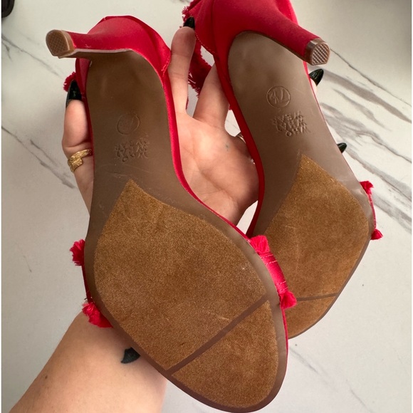 Who What Wear Red Fur Heels - Picture 2 of 10